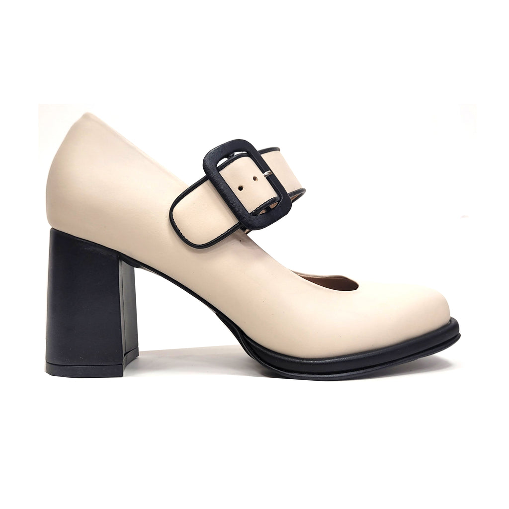 ✦ ALMOND IRRESISTIBLE JANE ✦