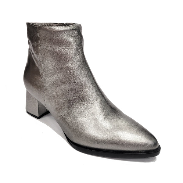 ✦ SILVER BEAUTY ✦