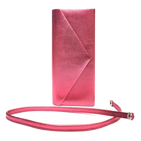 ✦ FUCHSIA CLUTCH ✦