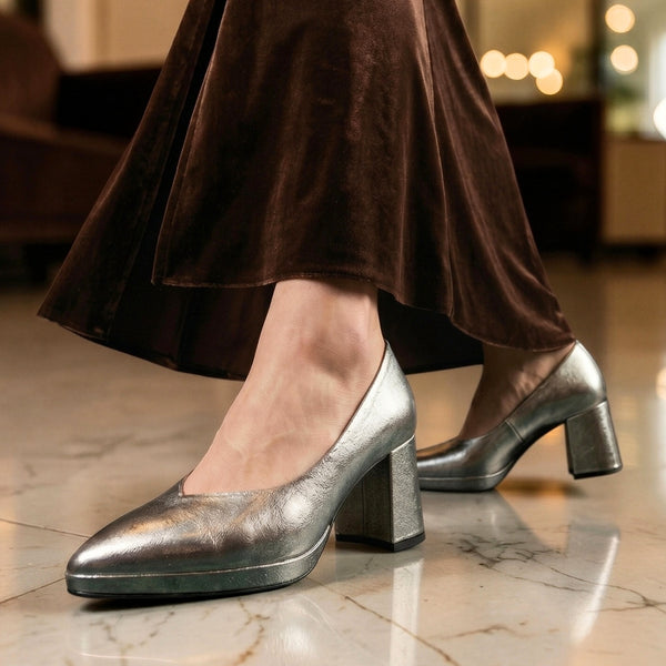 ✦ SOPHISTICATED SILVER ✦